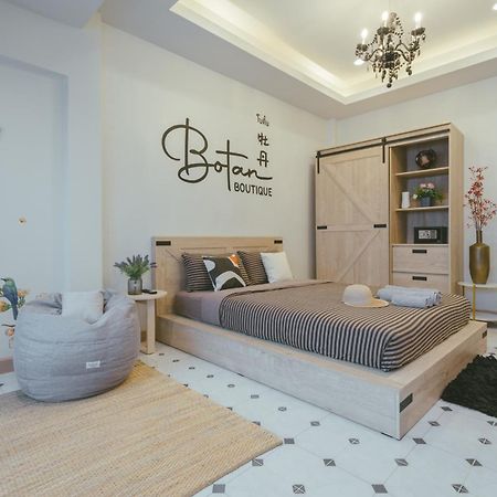 Botan Boutique Hotel Patong Luaran gambar