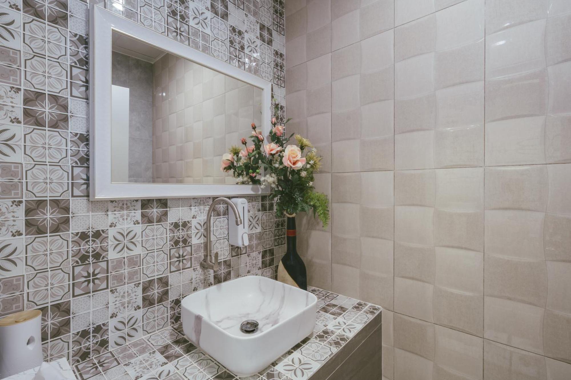 Botan Boutique Hotel Patong Luaran gambar
